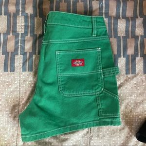 DICKIES Green shorts